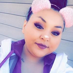 Meet your Posher, Malayna